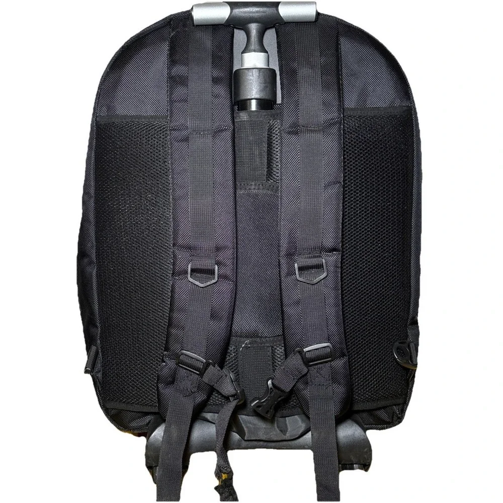 18 inch Toni & Guy Black Hairstyler's Travel Statement Carry On Luggage/Backpack - Picture 8 of 10